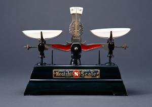 特別な日の料理を華やかに演出する食用金箔の魅力と活用法ガイド